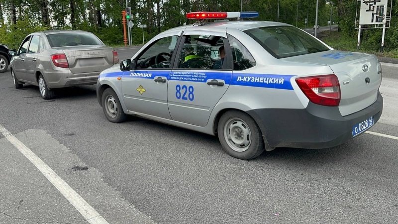 В Киселевске перед судом предстанет житель Ленинска-Кузнецкого, который угнал автомобиль и совершил дорожно-транспортное происшествие