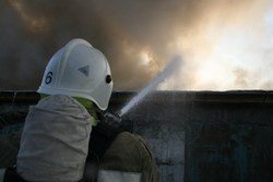 Спасатели МЧС России ликвидировали пожар в нежилом помещении в Киселевском ГО